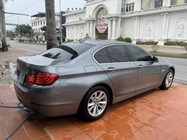 BMW 528i - Hình ảnh 4